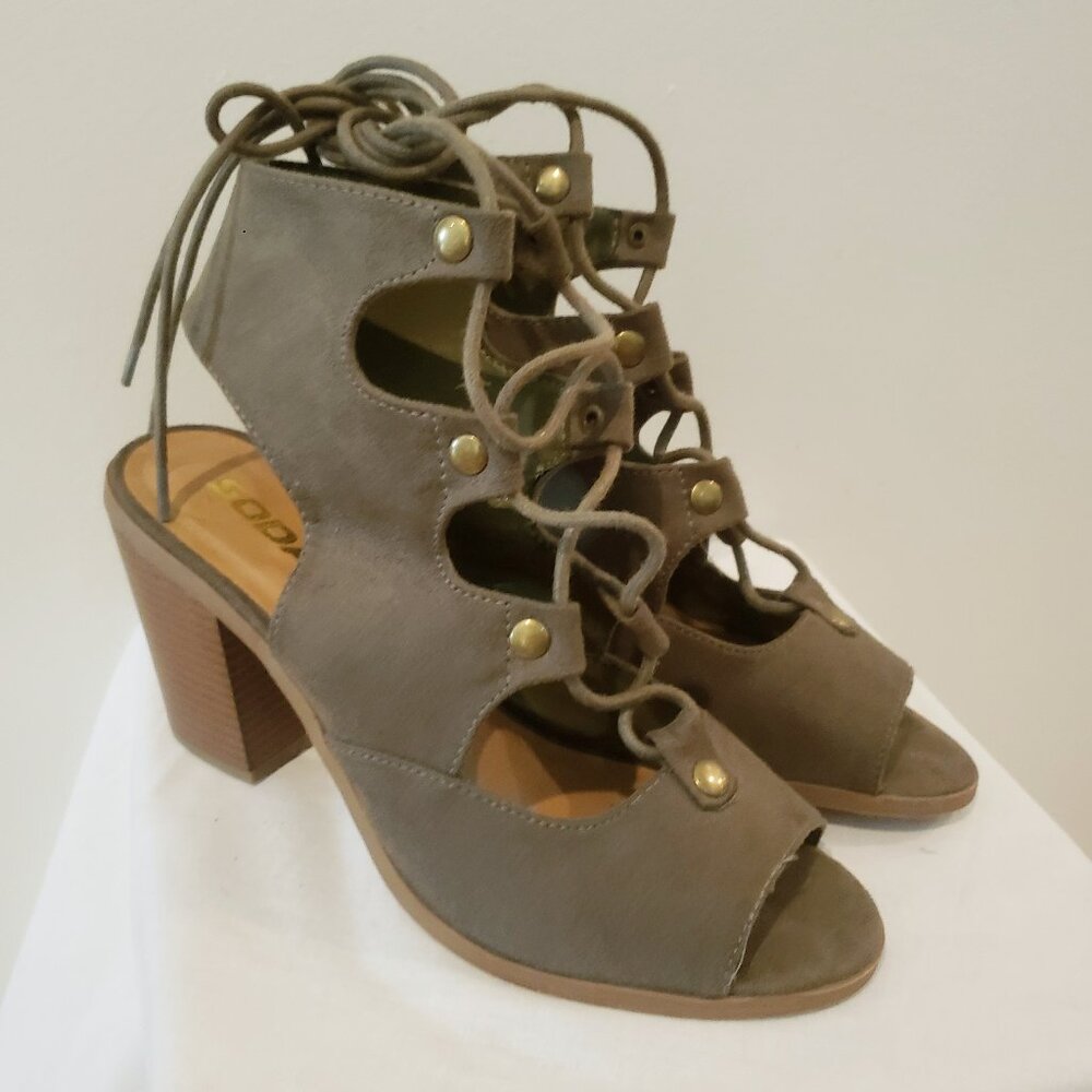 3/$21 SODA Olive Fern Green Suedette Block heels